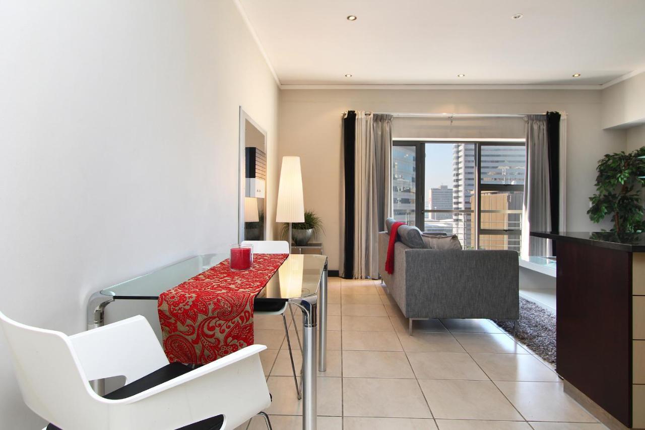 Appartement Full Power, Long Rates, Walk To V&a Waterfront, Fibre Wifi, Gym & Pool